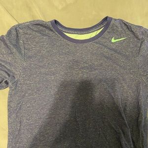 Nike men’s shirt